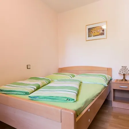 Galetic Apartmán Malinska